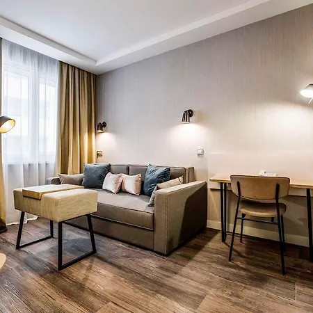 Adagio Beresteiska 4*